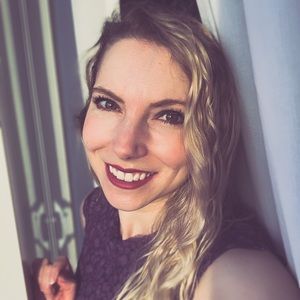 Meet your Posher, Cyla